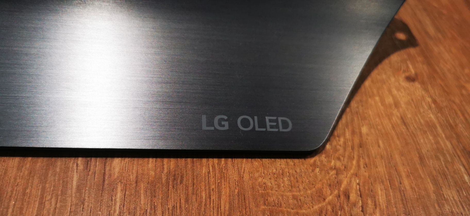 Стойка за тв LG OLED 65" C8