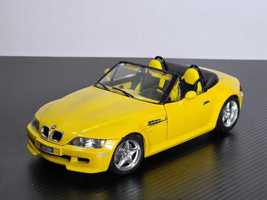 Macheta Auto 1/18 Burago BMW M Roadster 1996