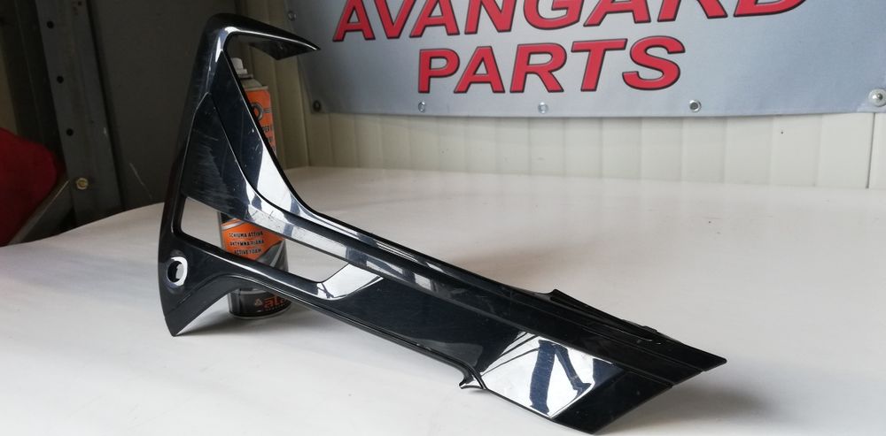 Дясна решетка за предна броня BMW X1 F48