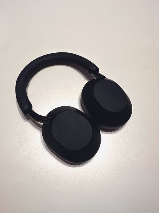 Наушники Sony WH-1000XM5 срочная продажа