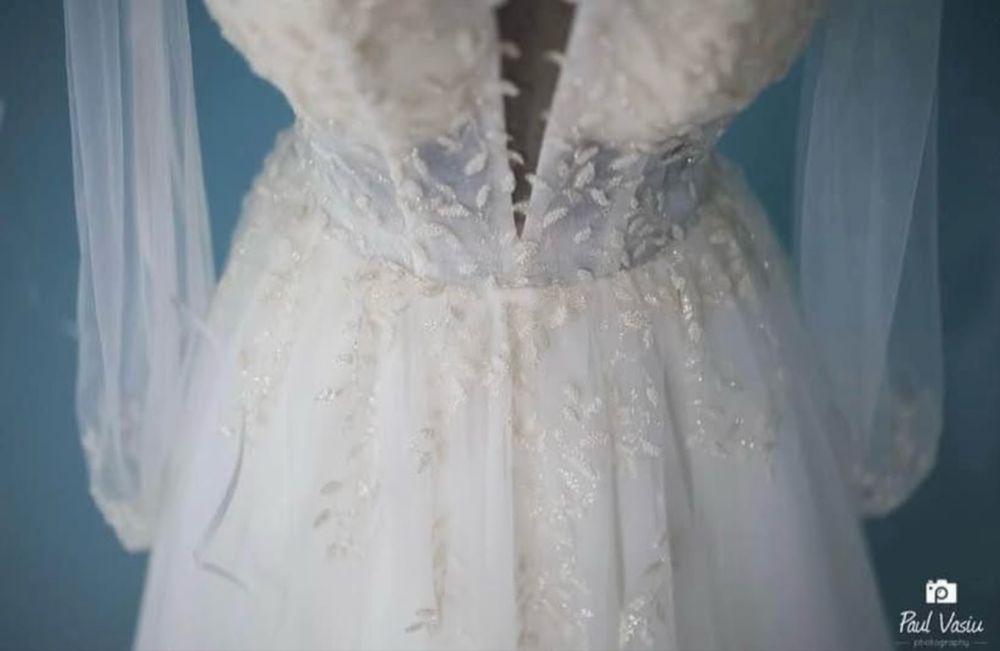Vând rochie mireasă