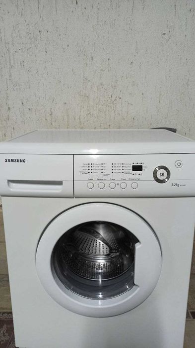 Продается Стиральная машина Б/У  Самсунг в отличном состоянии