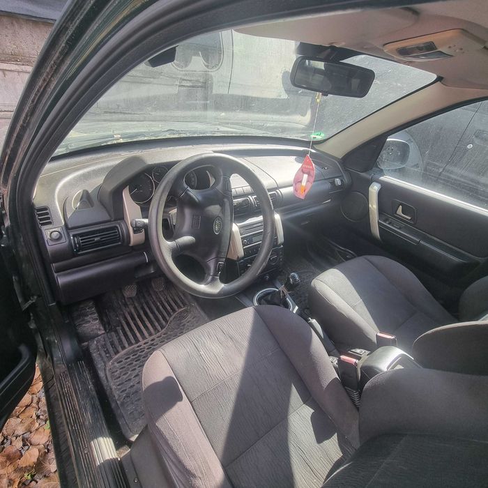 Vând Land Rover Freelander