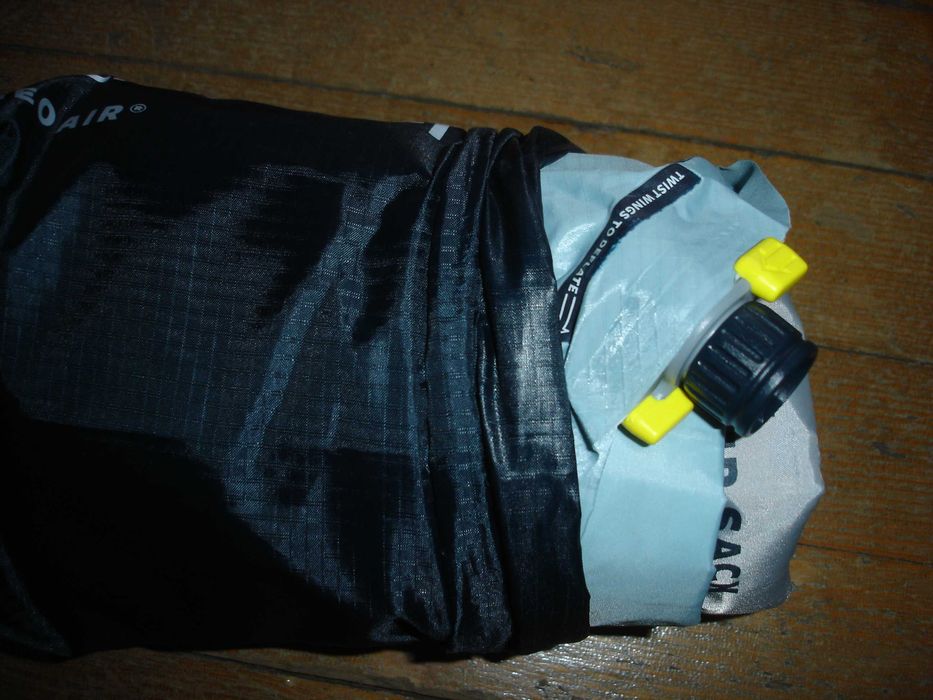 Трекинг постелка Therm-a-Rest NeoAir XTherm NXT