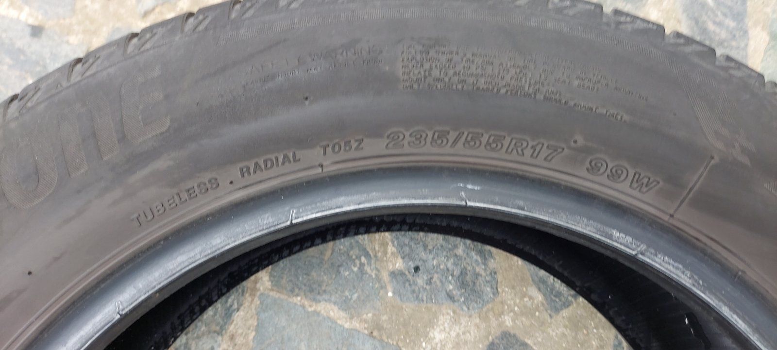 2 броя летни гуми Bridgestone