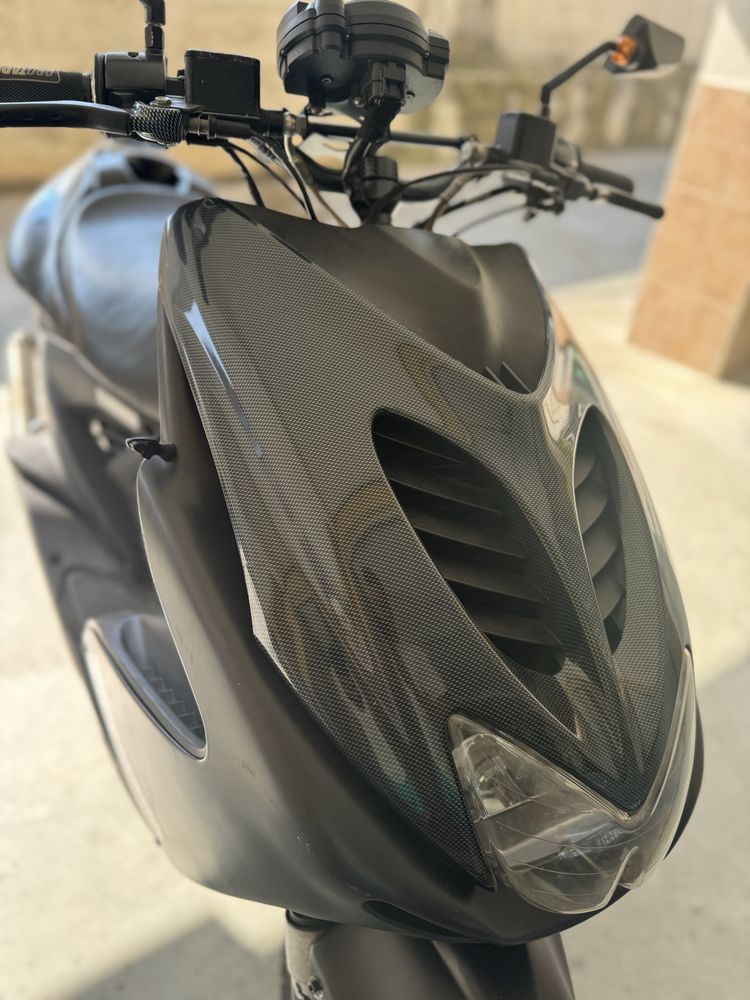 Скутер Yamaha Arerox