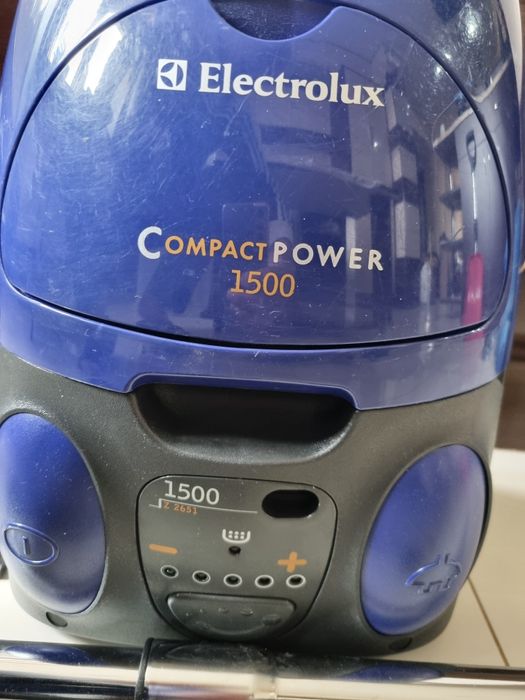Aspirator Electrolux 1 500W cu sac