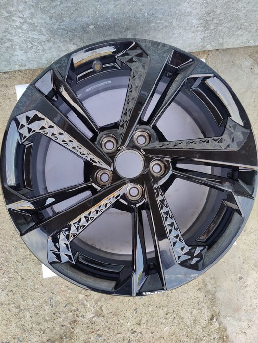 Диск Geely Coolray R18 оригинал б/у 1 шт.