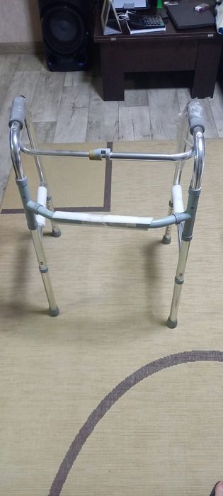 Ходунки для взрослых