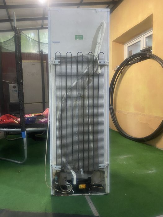 Vand frigider Arctic