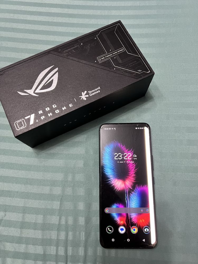 Asus rog phone 7 12озу 256