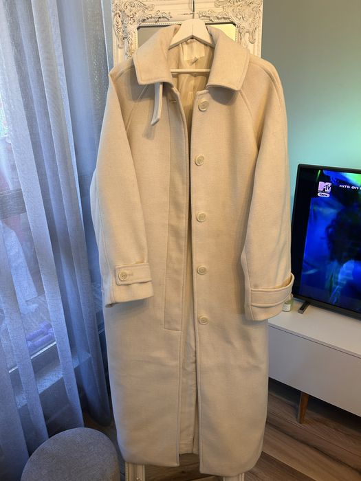 Зимно палто на марката Mango и H&M