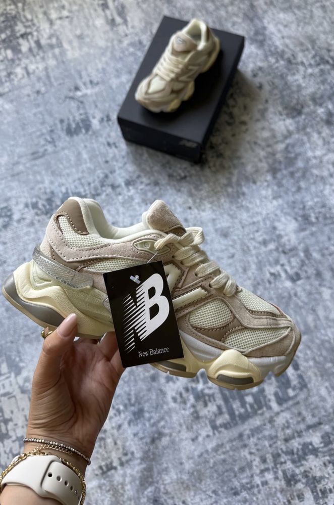New Balance 9060 Cream