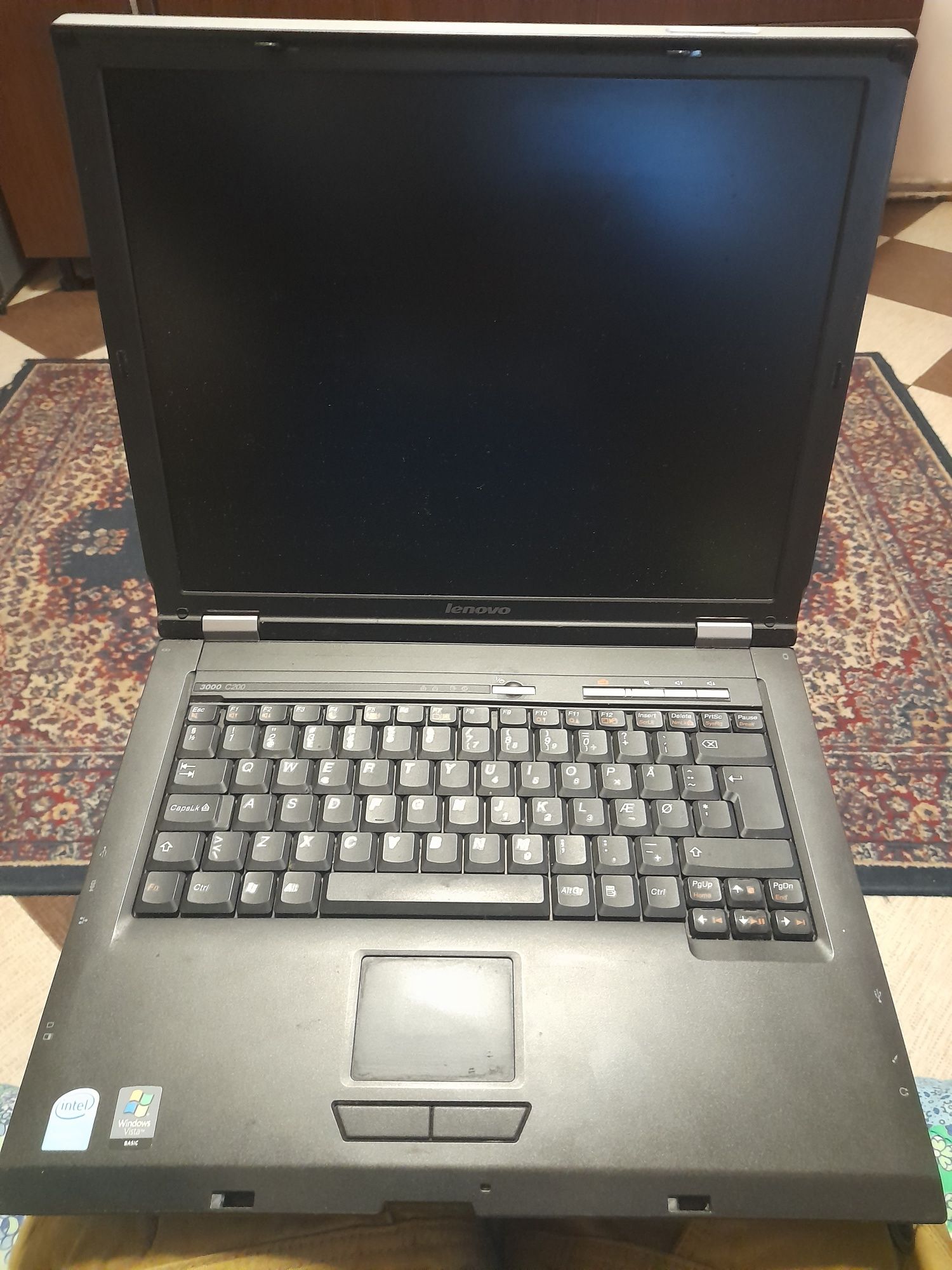 Laptop lenovo 8922