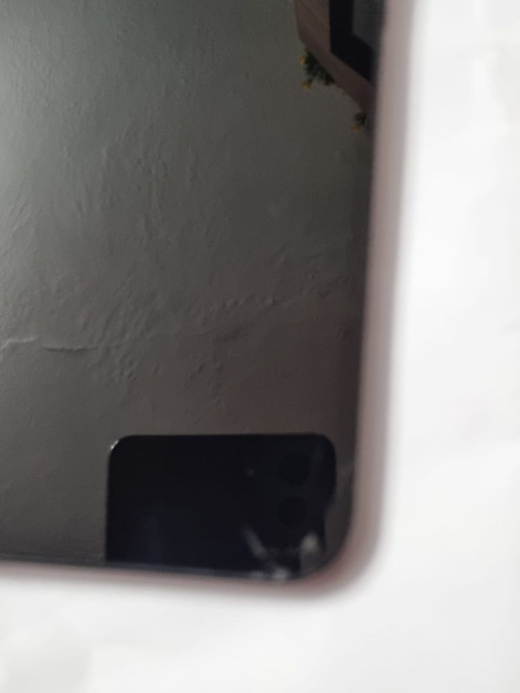 Vînd iphone 12  .