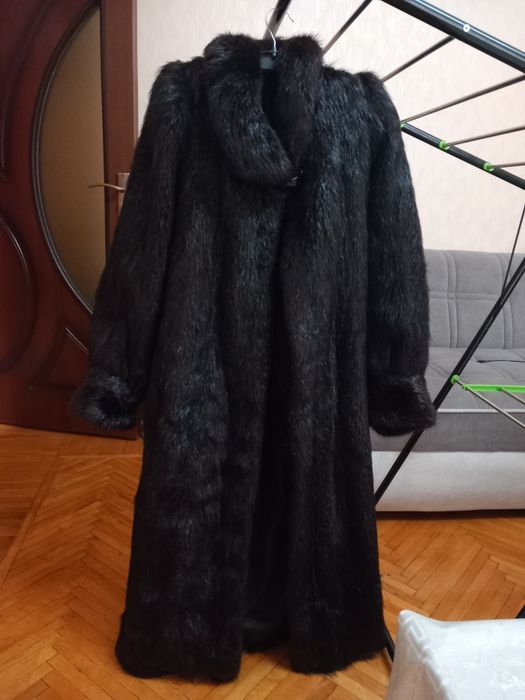 Шуба. Ондрата. Продаю. Срочно. В шикарном состоянии..