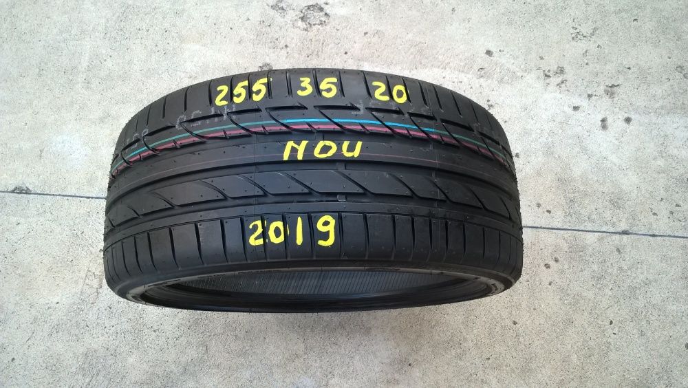 O anvelopa noua de vara 255 35 20 bridgestone potenza S001