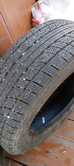 Продам Б/у зимние шины