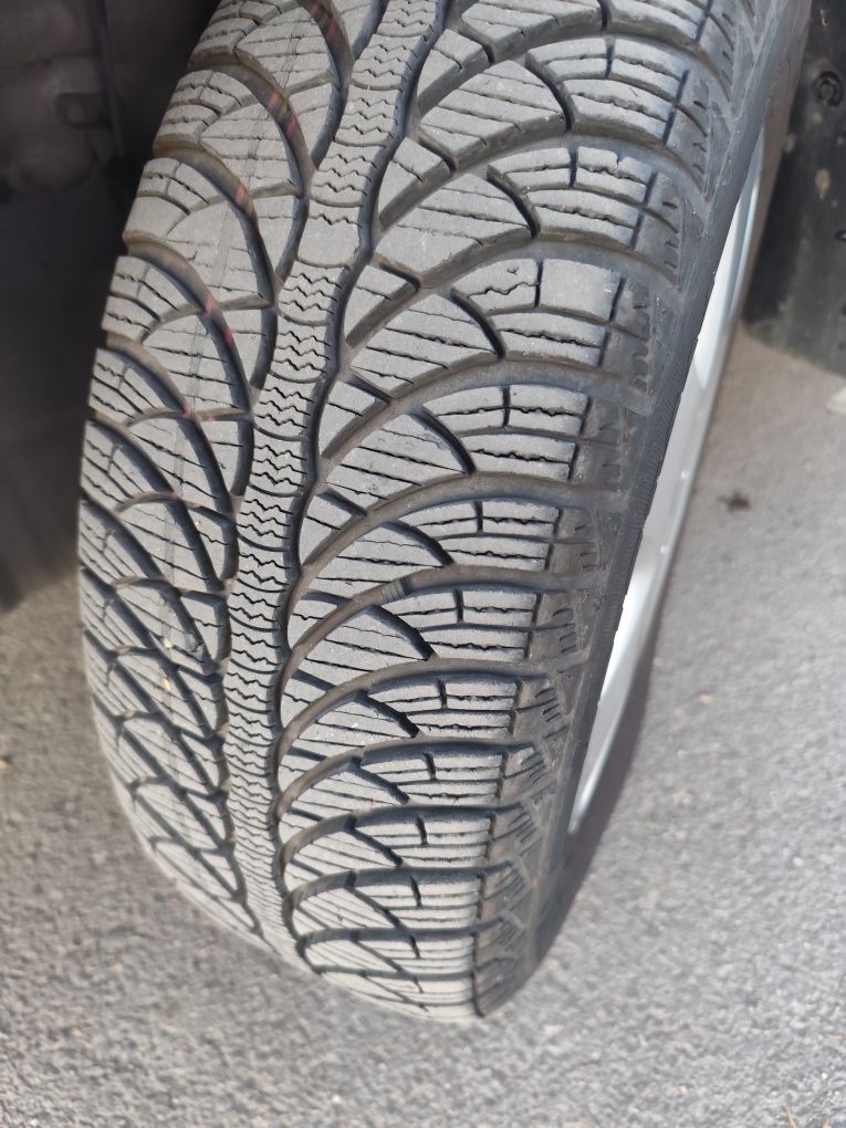 Nissan Almera Tino 2004г. 2.2 DCI , 136 кс