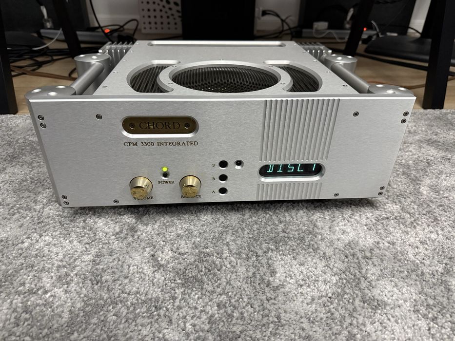 Amplificator Chord CPM 3300 (B&W, Focal, Luxman, Accuphase)