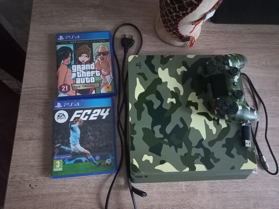 пс4 слим на 1tb(диски,турецкий аккаунт,джойстик)