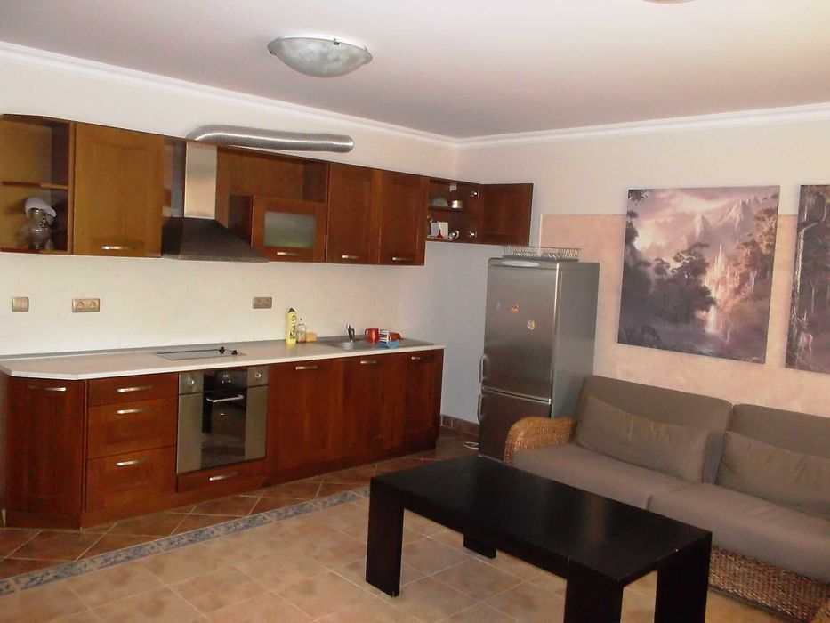 Функционален 3-стаен апартамент в кк Златни пясъци, уютен и просторен