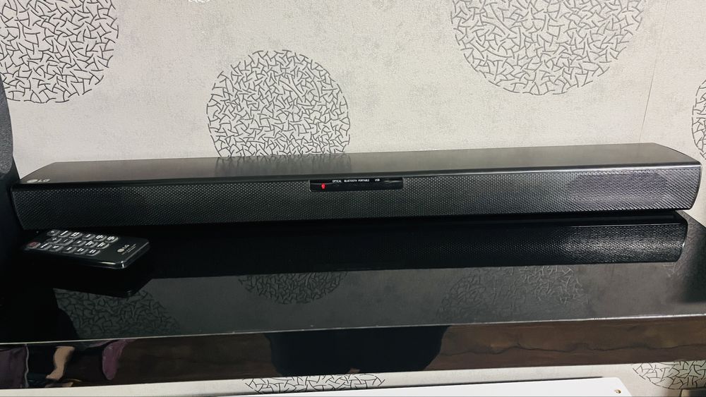 Lg  soundbar SPJ2B-Wo