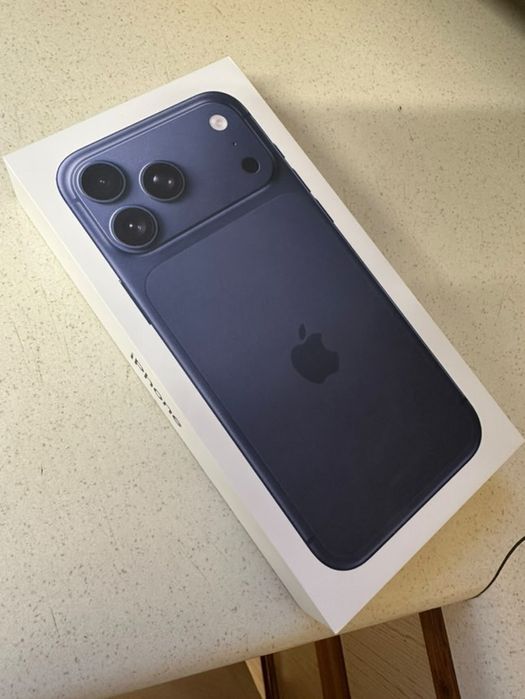 Iphone 17 Pro Max Deep Blue 256 GB