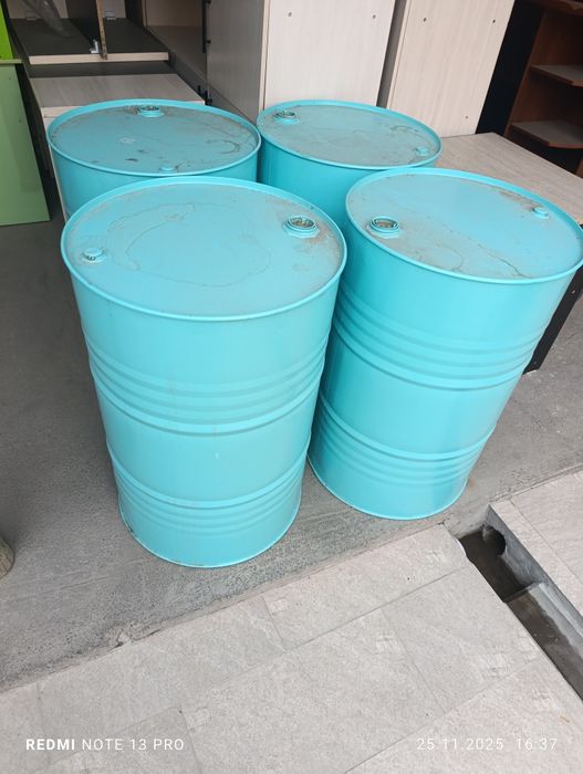Продам железные бочки 200 литровые