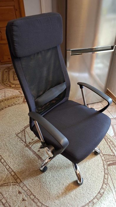 Scaun de birou ergonomic Kring Klaus, stofa + mesh, Negru