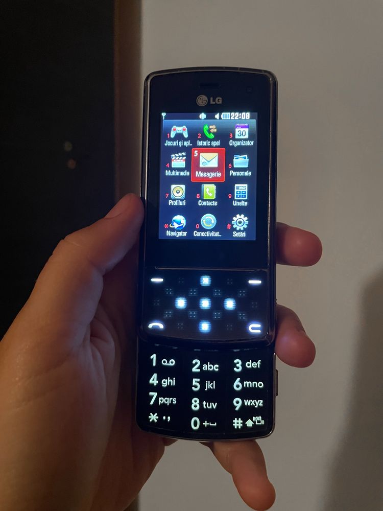 Telefon foarte rar LG KF 510