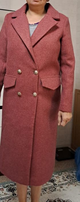 Продам пальто новое