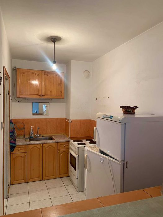 Дава се под наем Двустаен апартамент в Бургас, Възраждане - 74 кв.м за 175 € - Снимка #1