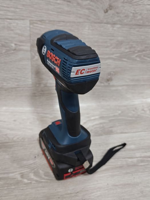 Bosch impact GDS 18V-300