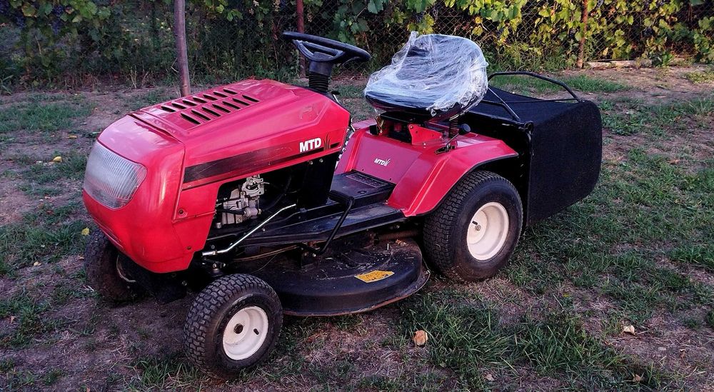 Tractoras gazon si iarba cu cos mtd enduro 17hp