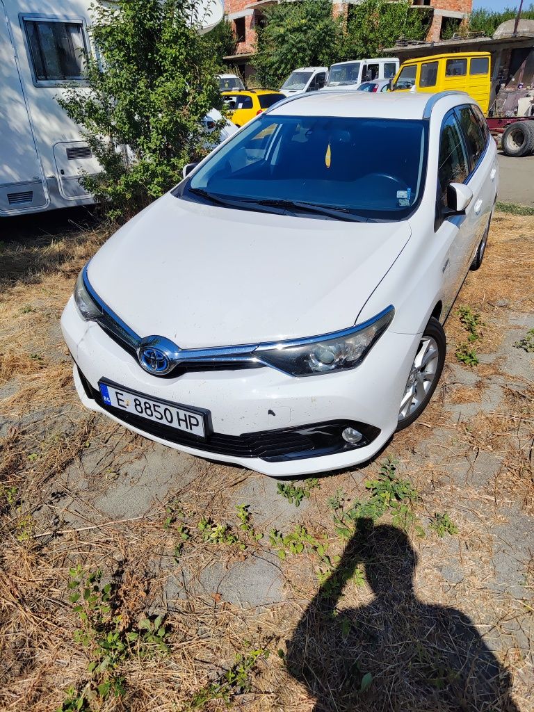 Toyota auris hibrid