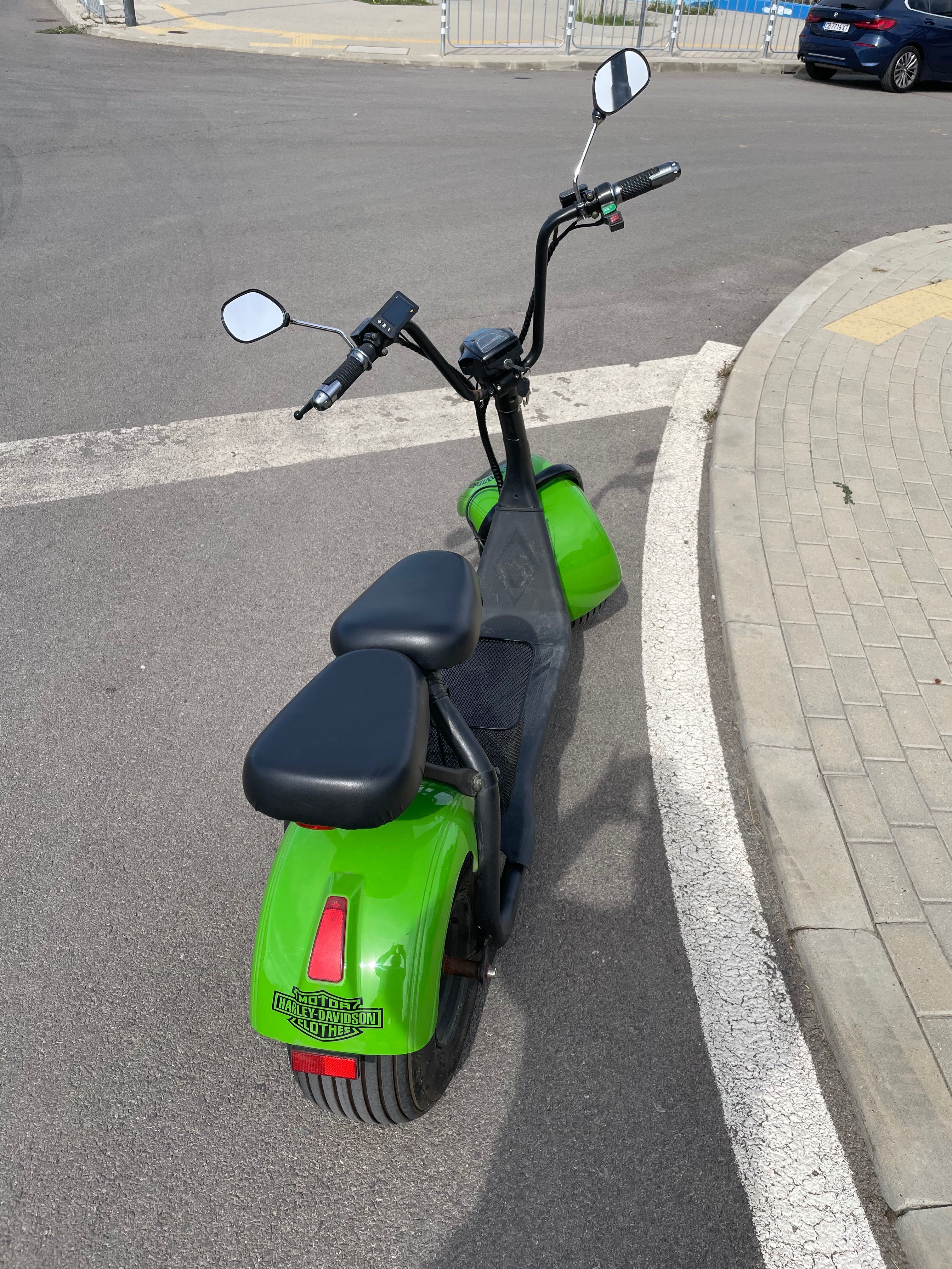 Продавам електрическо моторче тип "Харли"