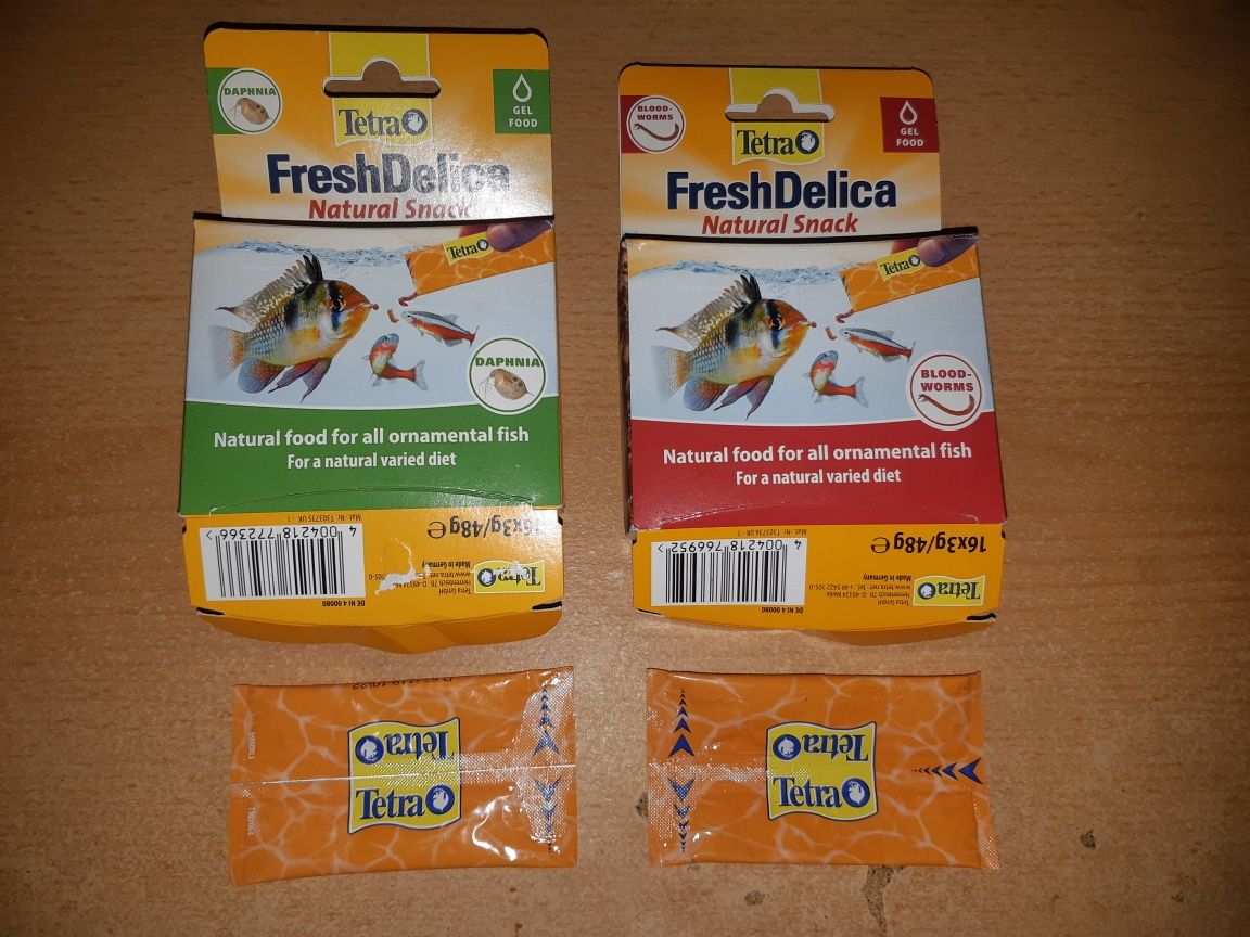 Mancare pesti naturala Bloodworms / Daphnia Tetra Fresh