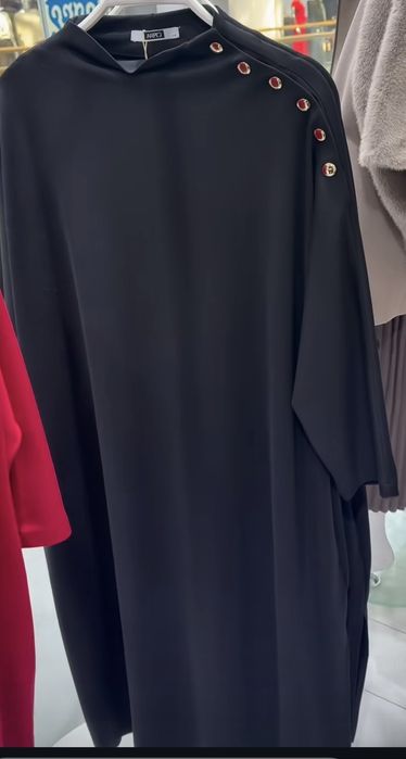 Продаётся женское платье