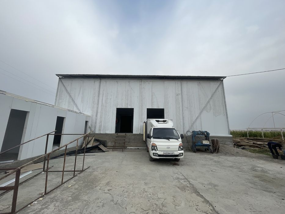 Новая холодильная камера, удобный заезд, хранение овощей и фруктов