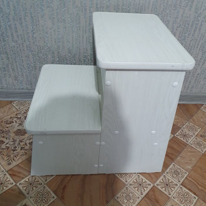 Продам табуретку-стремянка