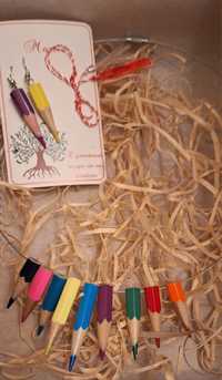 colier creioane colorate