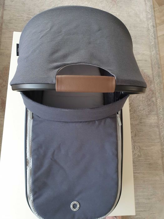 Maxi cosi Oria / Макси кози кош за новородено Ориа