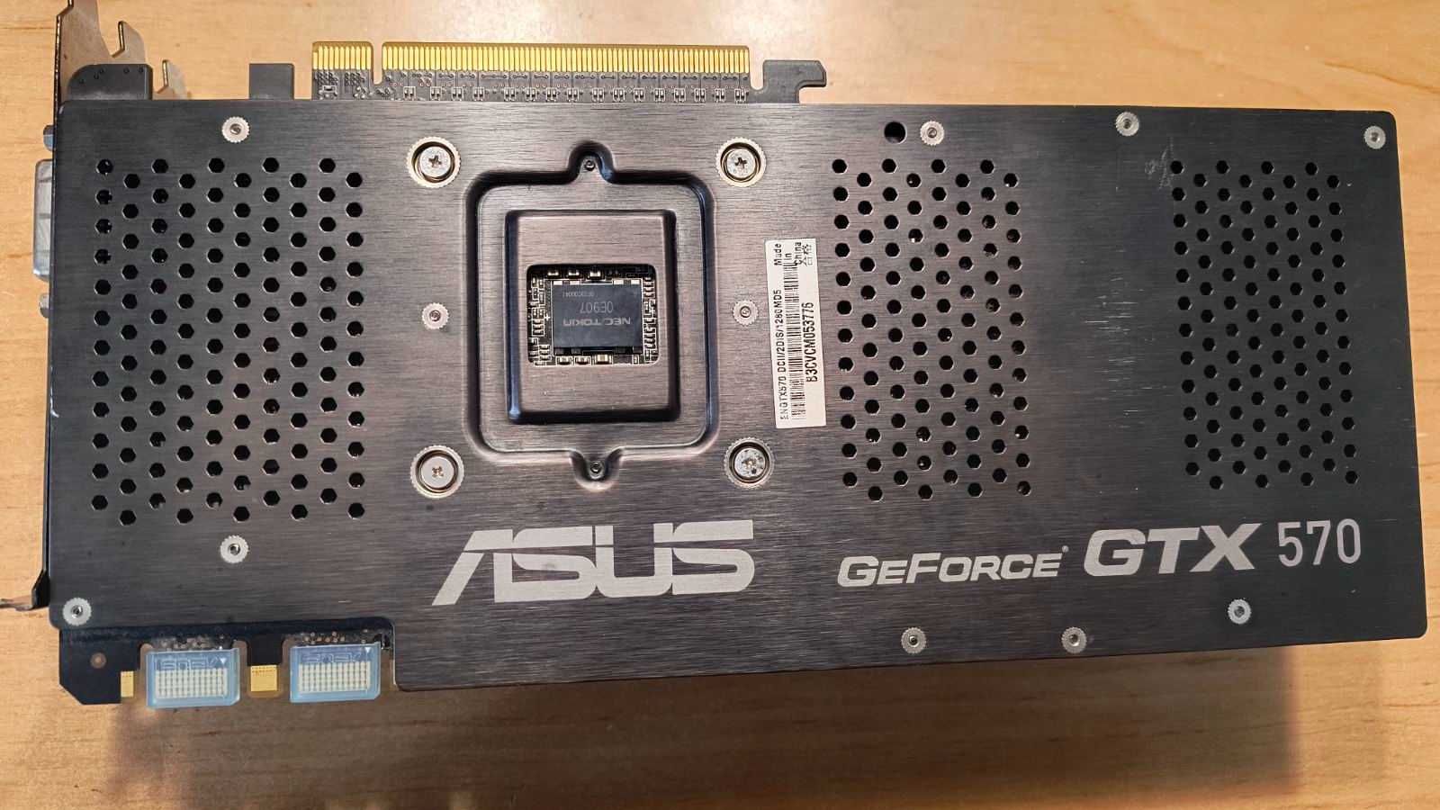NVIDIA GeForce GTX 570 / Видео карта
