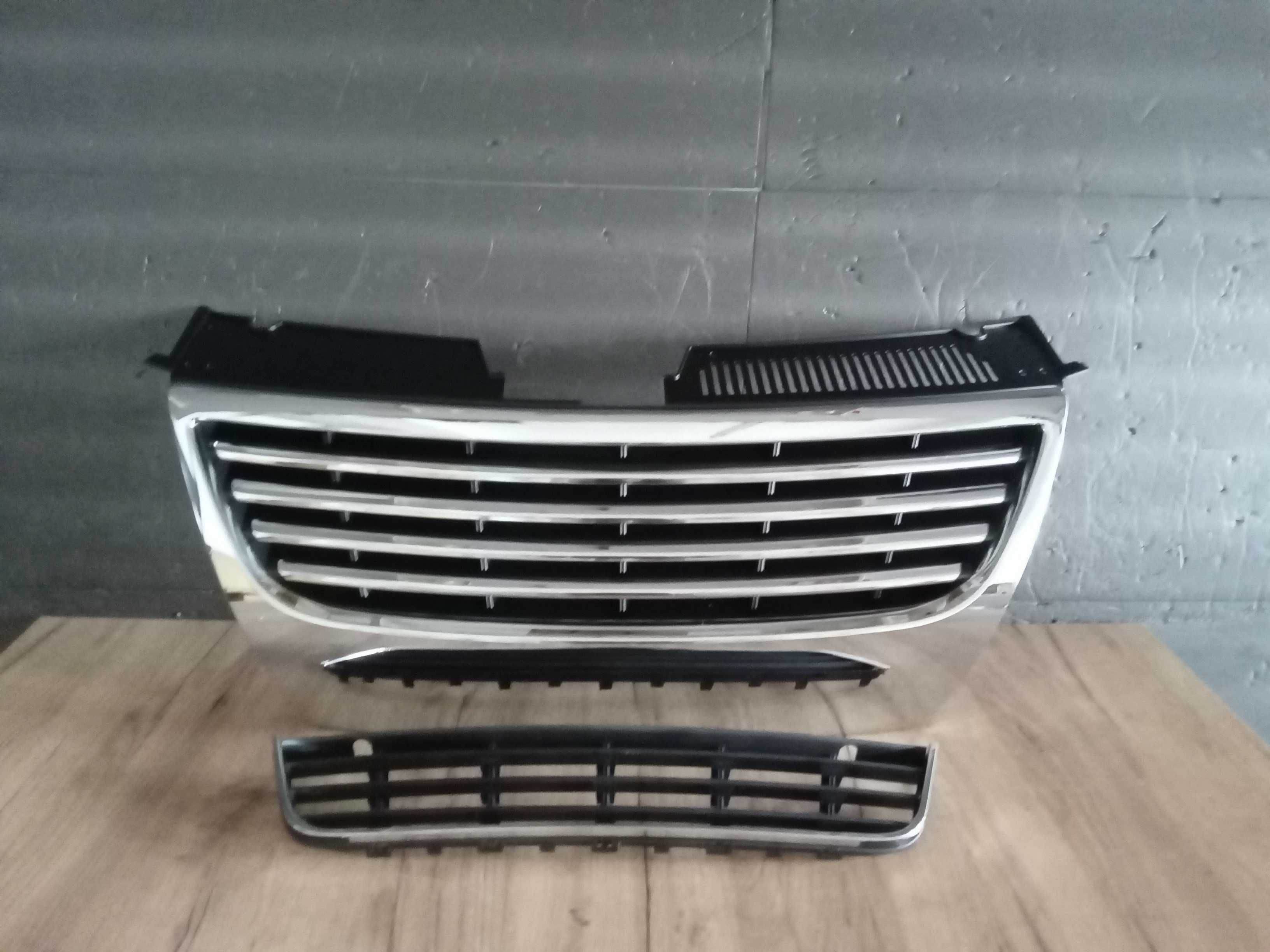 Grila radiator VW Passat B6 2005-2010 Berlina si Break