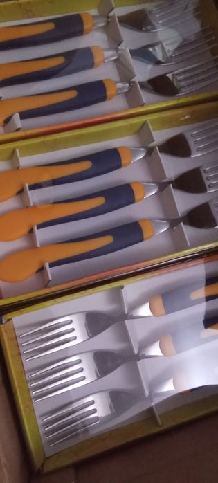 Vând furculițe  otel inoxidabil