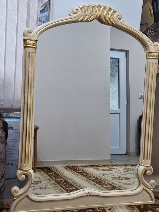 Огромно италианско огледало