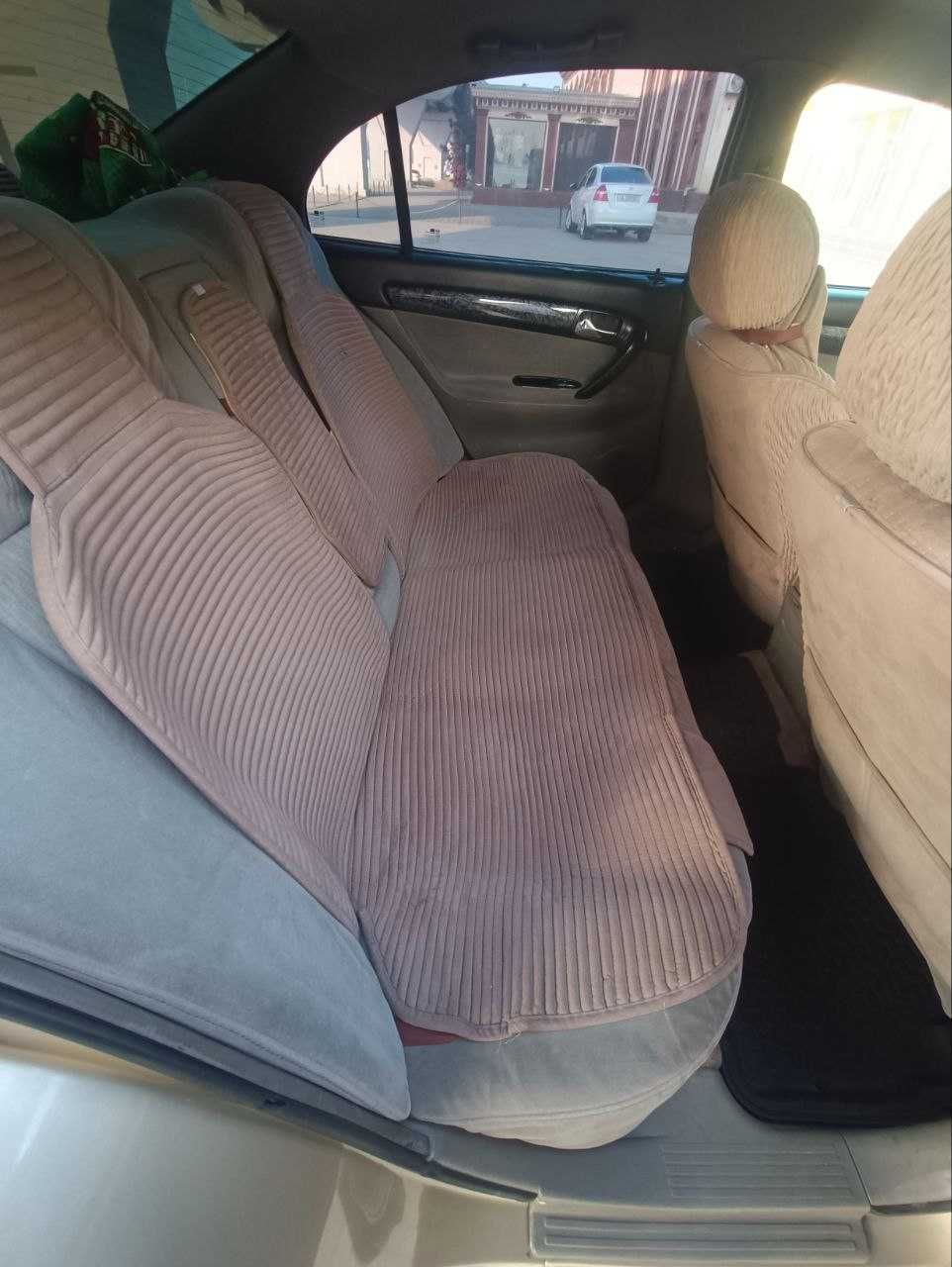 Daewoo Magnus 2000 yil