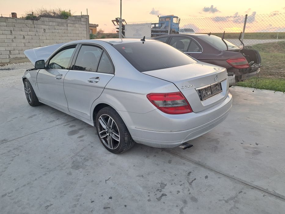Мерцедес W204 Ц200 Mercedes W204  C200 CDI НА ЧАСТИ