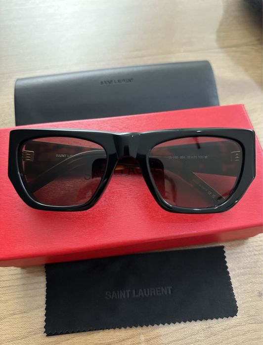 Очки солнцезащитные SaintLaurent